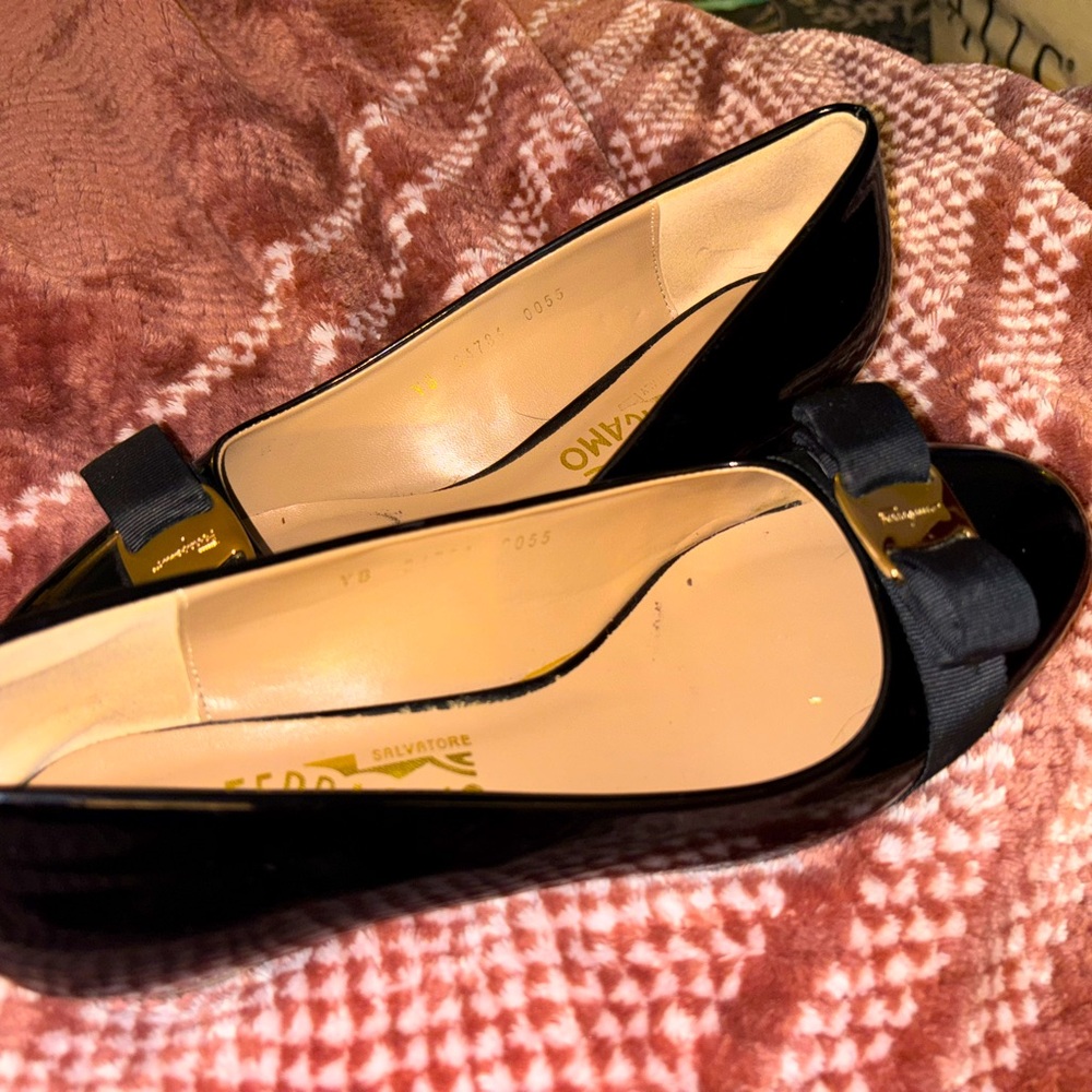 Salvatore Ferragamo Black Patent Leather Classic Pumps